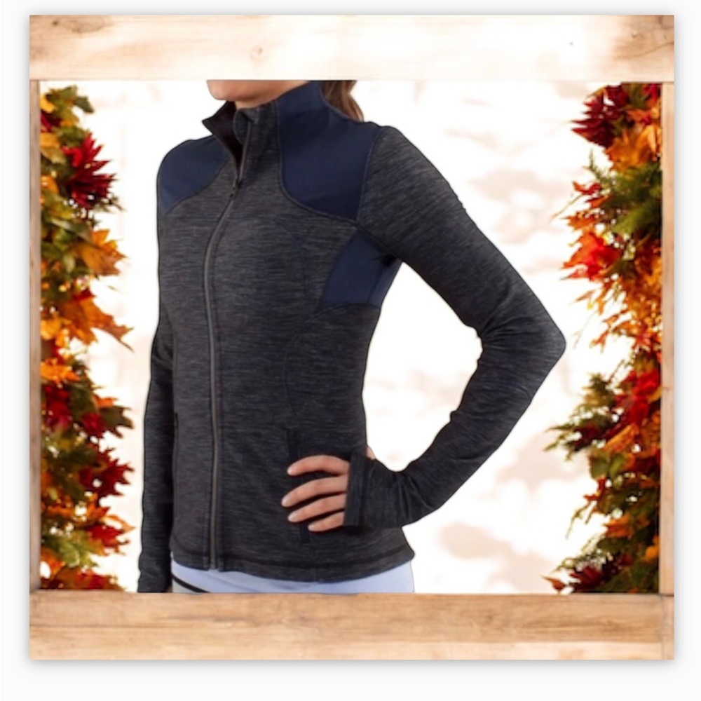 Lululemon Forme Jacket in reversible slub denim inkwell / inkwell NWOT- Sz 6 - Picture 2 of 13